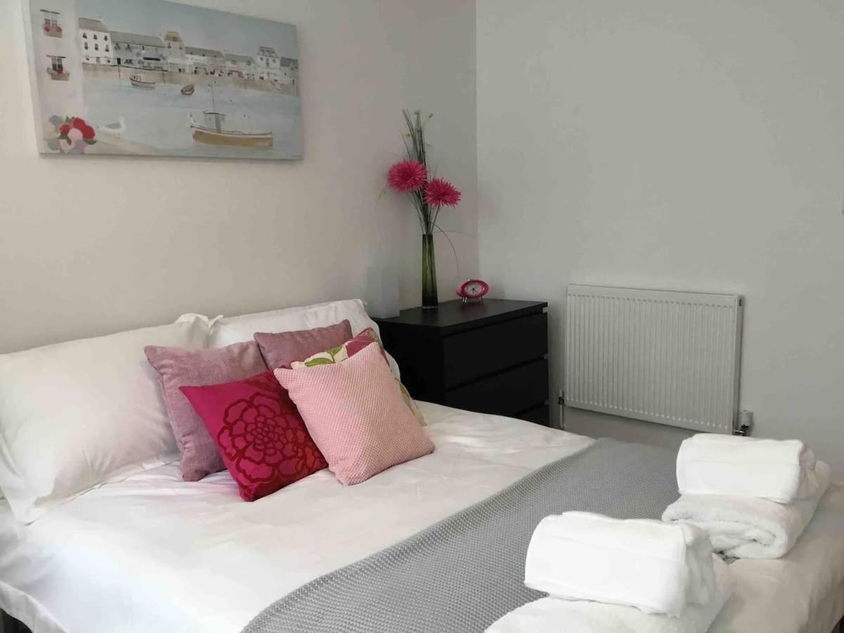 Modern City Centre Apartment Portsmouth Eksteriør bilde